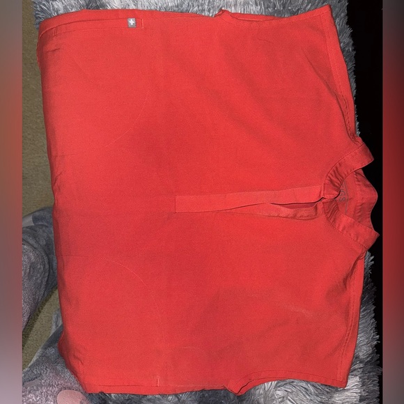 FIGS Rafaela Scrub Top - Picture 8 of 11